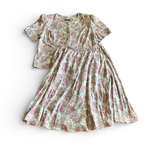 Whirlaway Frocks Dresses & Skirts - Vintage Cottagecore Floral Two-Piece Set